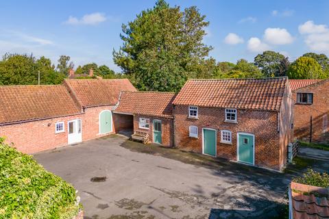 6 bedroom detached house for sale, Mid Farmhouse, Lissington, Lincoln, Lincolnshire, LN3 5AE