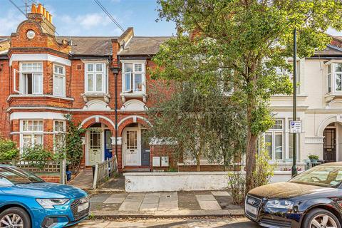 3 bedroom flat to rent, Cowley Road, Mortlake, London