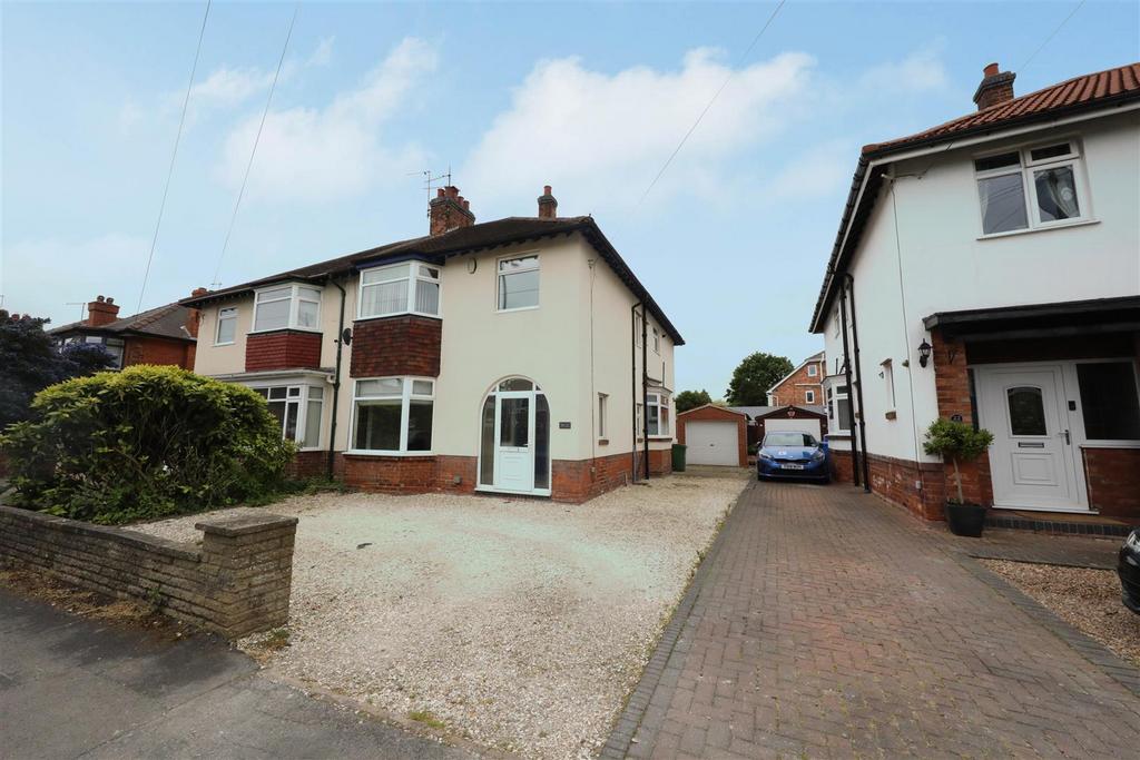 Priory Road, Cottingham 4 bed semidetached house £275,000
