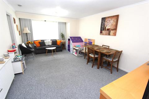 13a Woodland Road, Chingford, London, E4 7ET