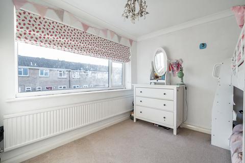 50 Hall Orchards Avenue, Wetherby, LS22 6SN