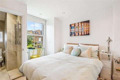 52 Burnfoot Avenue, Fulham, London, SW6 5EA