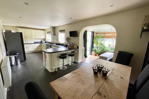27 Wickery Dene, Wootton, Northampton, NN4 6BE