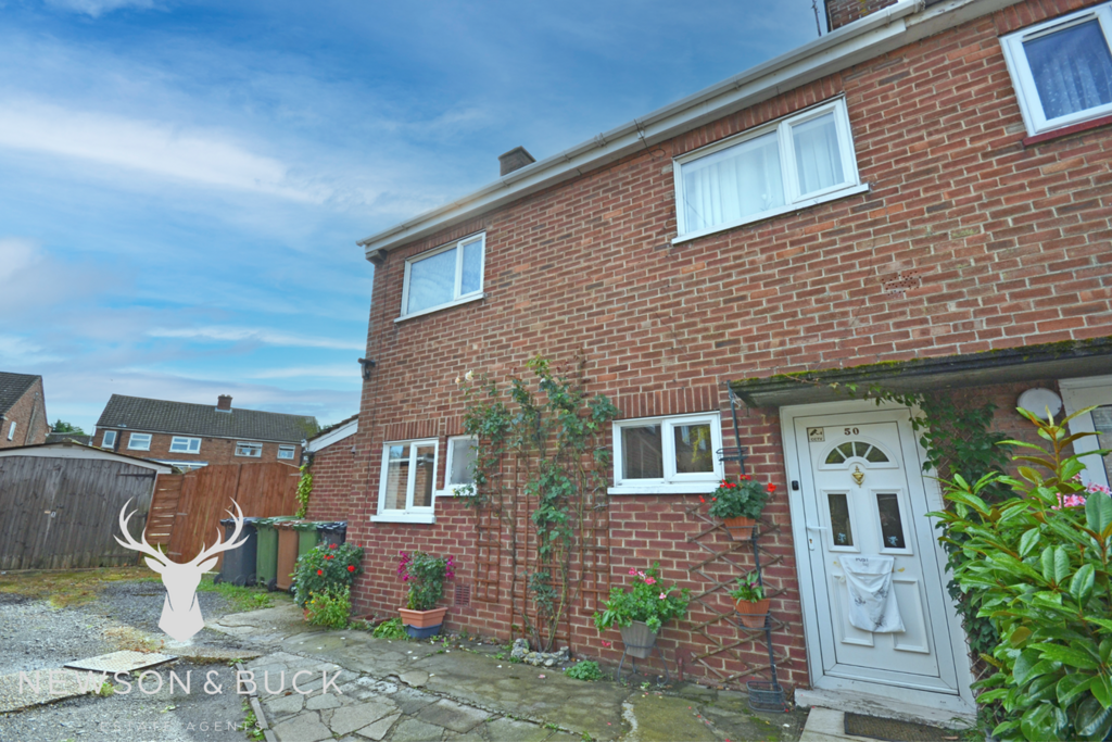 Jarvis Road, King's Lynn PE30 3 bed semidetached house for sale £199,995