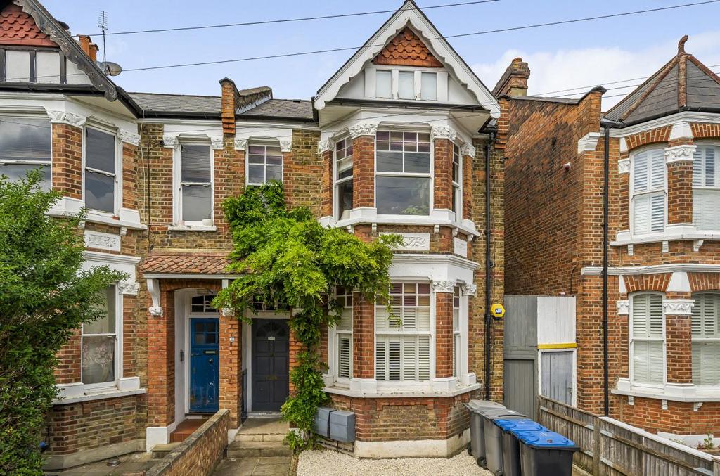 Keslake Road, London, NW6 2 bed flat - £825,000