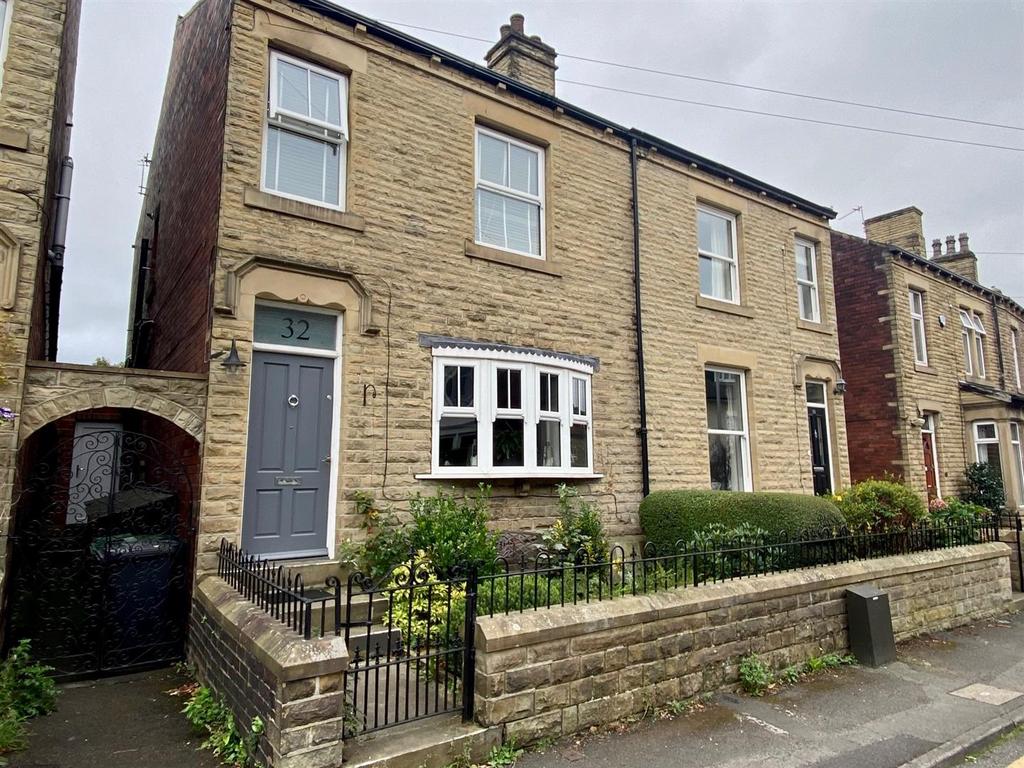 St. Pauls Road, Mirfield 3 bed semidetached house £269,950