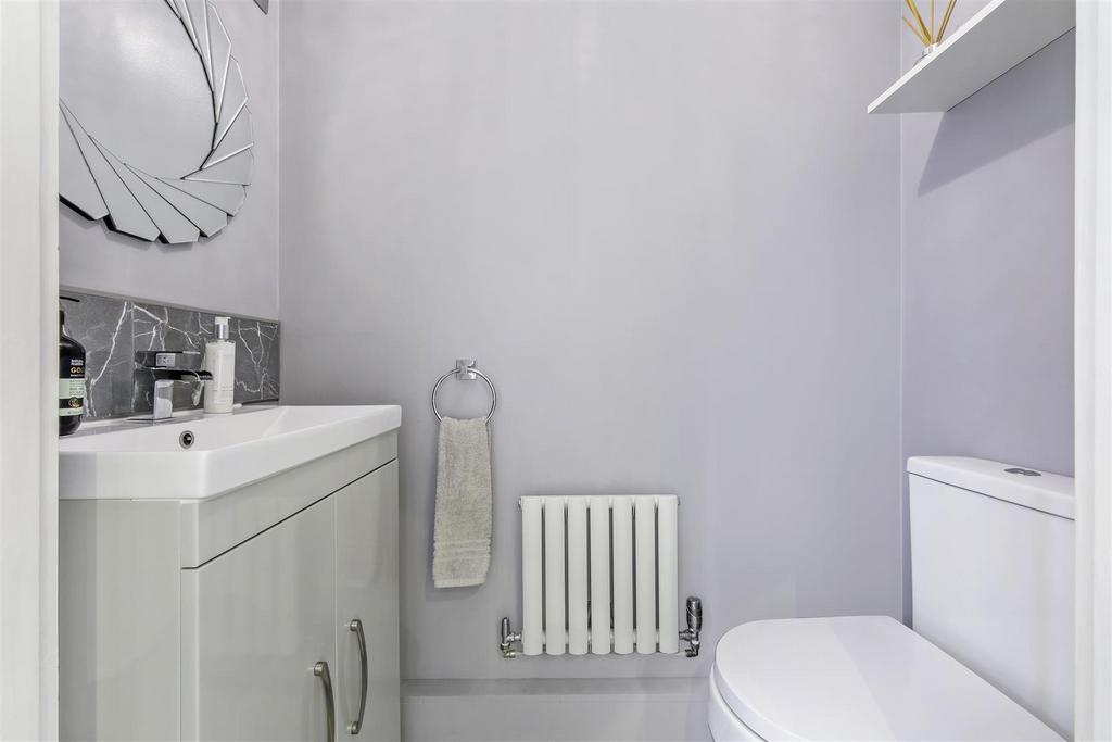 TYLEHURST DRIVE, 32 (12 FROM 30)- (9).jpg