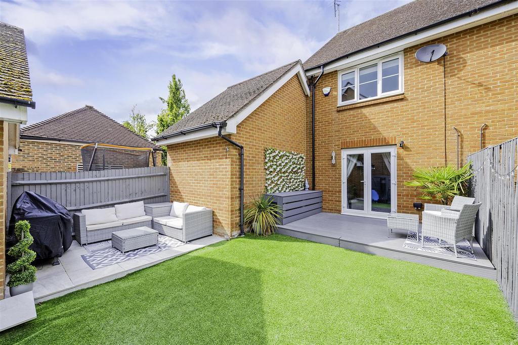 TYLEHURST DRIVE, 32 (12 FROM 30)- (10).jpg