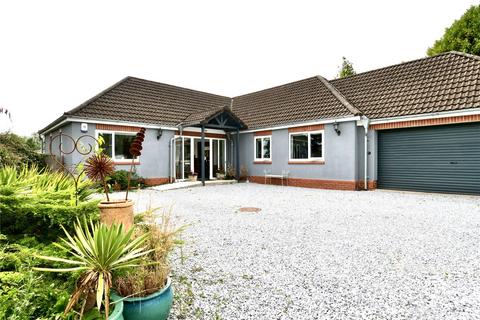 3 bedroom bungalow for sale - Bungalow, Holcombe