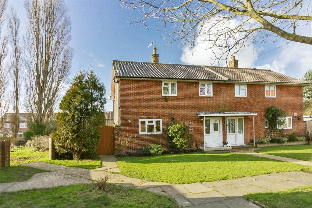 Anson Road, GoringbySea 3 bed semidetached house £1,695 pcm (£391 pw)