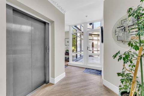 3 bedroom apartment for sale, The Springs, Bowdon, Altrincham