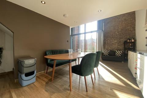 2 bedroom flat for sale, The Collegiate, Shaw Street, Liverpool