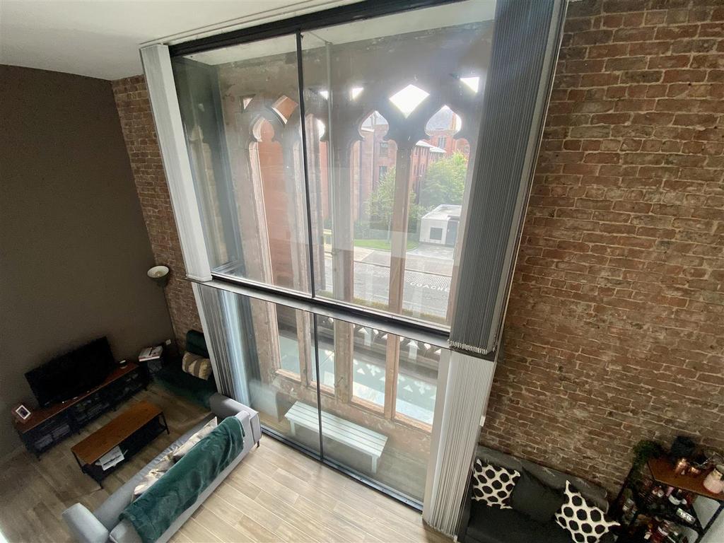 Feature window