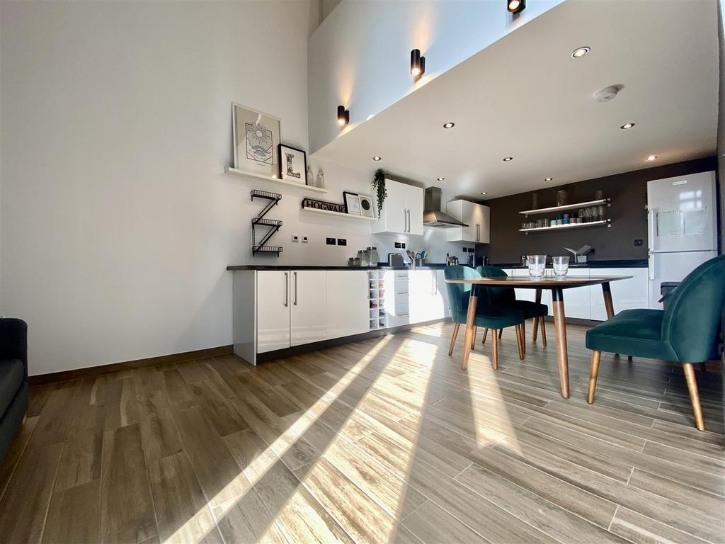 Kitchen diner