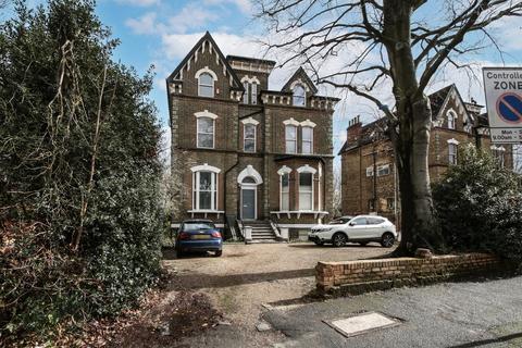 2 bedroom apartment for sale, Warminster Road, London, SE25