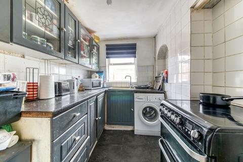 2 bedroom terraced house for sale, Parchmore Road, Thornton Heath, CR7