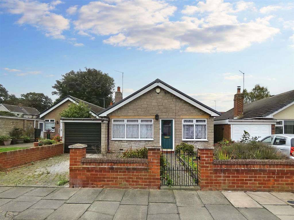 Holywell Dene Road, Holywell 3 bed detached bungalow for sale £310,000