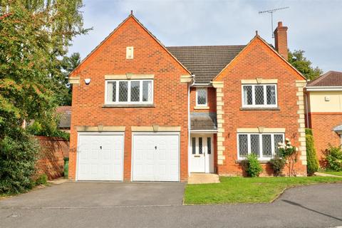 5 bedroom detached house for sale, Colvin Gardens, Hiltingbury, Chandlers Ford