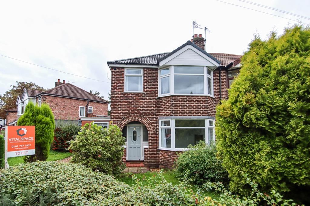 Sunningdale Road, Urmston... 3 bed semidetached house £1,350 pcm (£