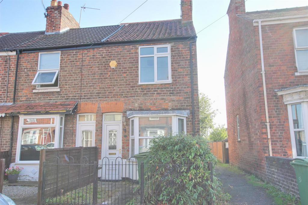 Beaver Road, Beverley 2 bed terraced house for sale £149,950