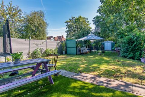 2 bedroom semi-detached bungalow for sale, Mays Lane, Earley, Reading