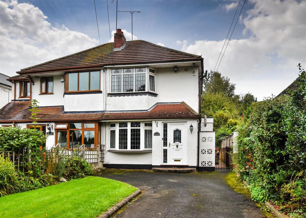 Hillcroft, Penstone Lane, Lower Penn 3 bed house for sale £315,000