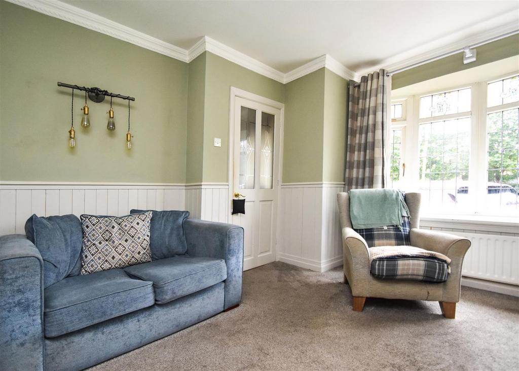 Hillcroft   Living Room (2).jpg