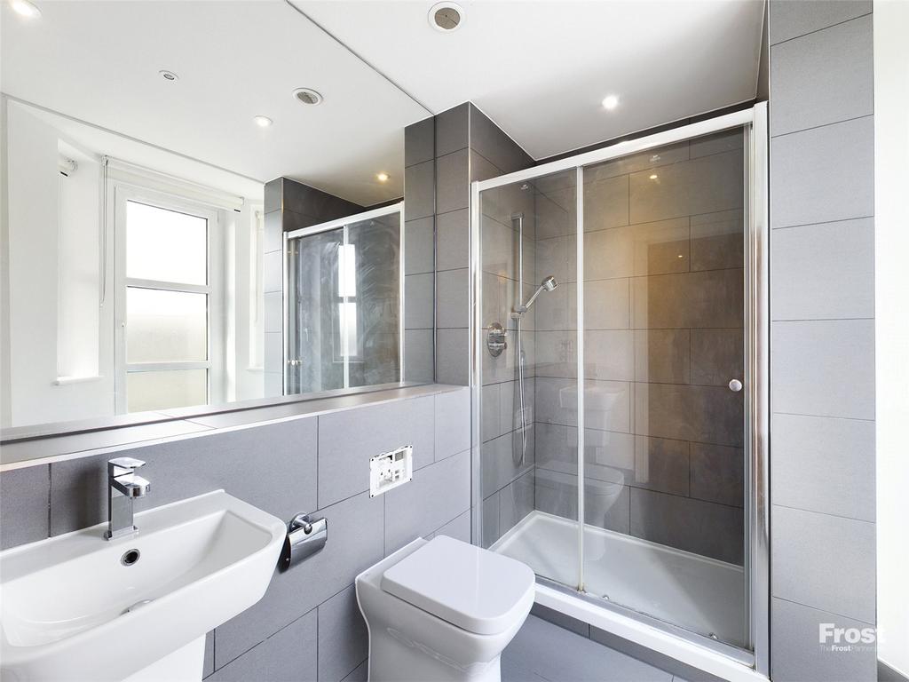 En Suite Bathroom