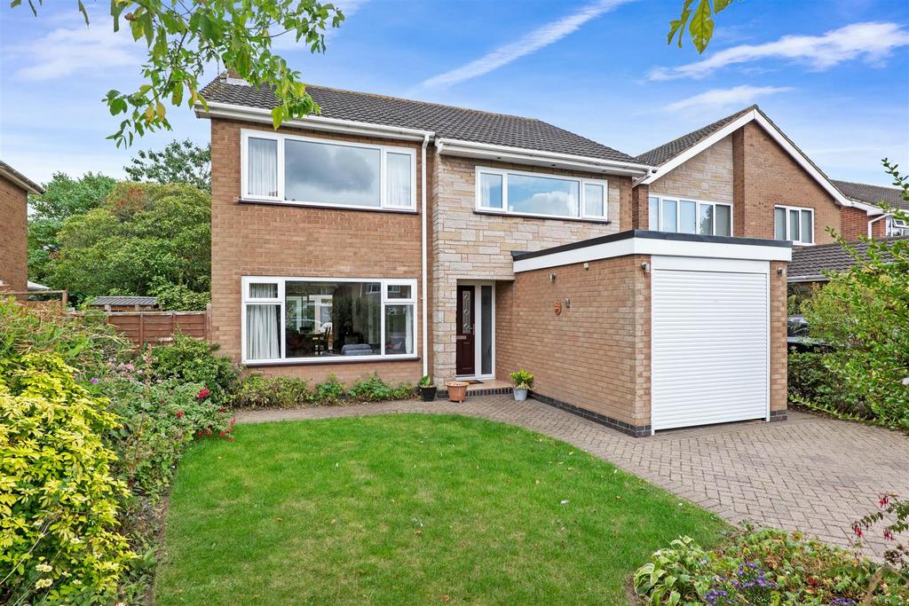 Barne Close, Nuneaton 4 bed detached house for sale £320,000