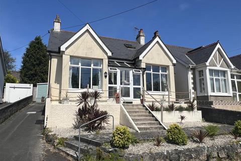4 bedroom detached bungalow for sale, Southbourne Road, St. Austell