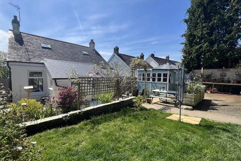 4 bedroom detached bungalow for sale, Southbourne Road, St. Austell