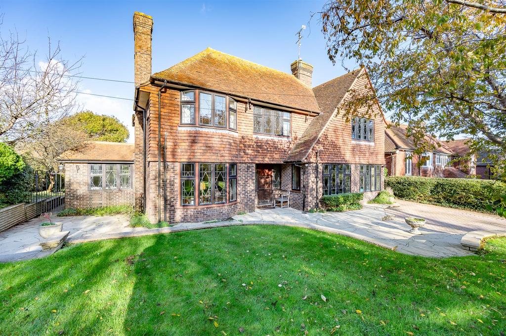 Ratton Drive, Ratton, Eastbourne 4 bed detached house for sale £875,000