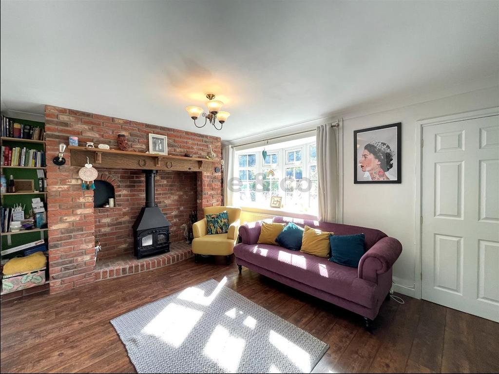 Sands Lane, Oulton, Lowestoft 4 bed detached house for sale £350,000