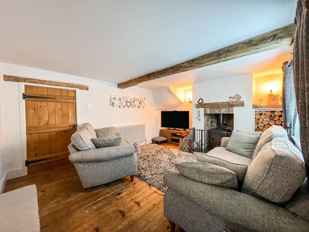 Main Street, Wolston, Coventry 3 bed cottage for sale £440,000