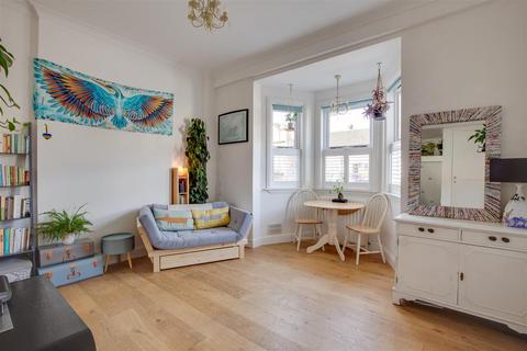 1 bedroom flat for sale - Merton Road, London