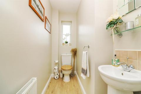 58 Anchorage View, St Lawrence, Southminster, CM0 7JH