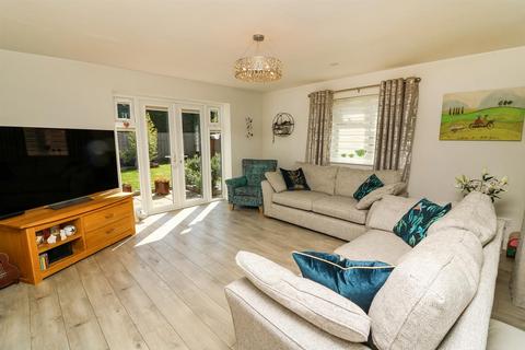 3 Bartlett Close, Mayland, Chelmsford, CM3 6TA