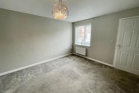 17 Hawker Close, Hartlepool, TS25 2DZ