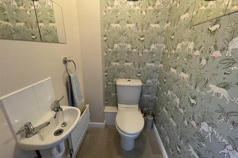 17 Hawker Close, Hartlepool, TS25 2DZ