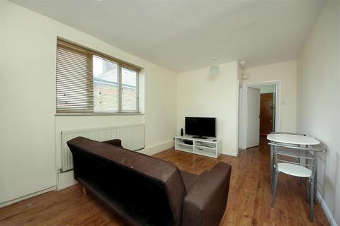 1a Broadway, Hanwell, London, W7 3SS