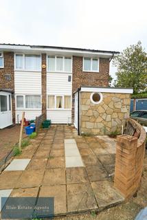 3 bedroom end of terrace house for sale, Beechcroft Close, Hounslow, TW5