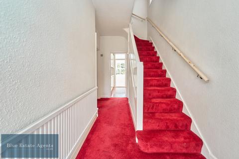 25 Devon Waye, Hounslow, TW5 0NE