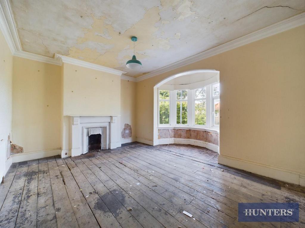 West Avenue, Filey 6 bed terraced house for sale £265,000