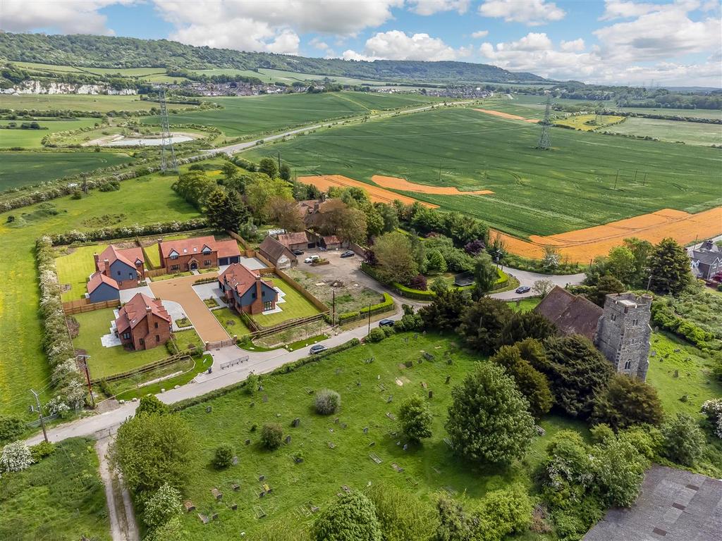 Burham Court Road, Burham, ME1 3ZS 5 bed detached house for sale £