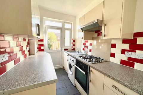 3 bedroom terraced house to rent - Barriedale, London SE14