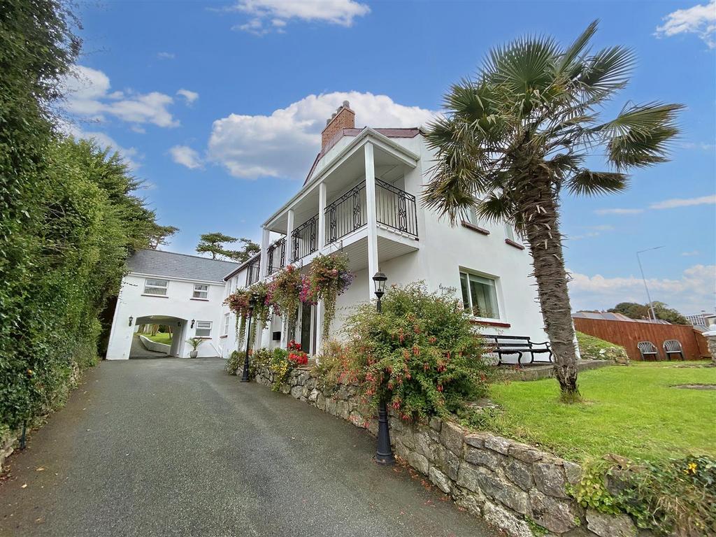 Marsh Road, Tenby 7 bed detached house for sale £850,000