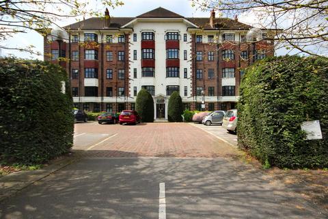 40, Greystoke Lodge Hanger Lane, London, W5 1EW