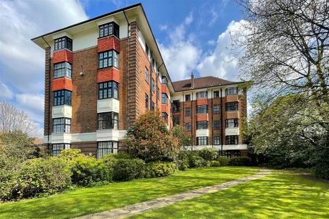 40, Greystoke Lodge Hanger Lane, London, W5 1EW