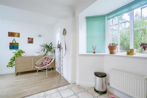 6 Osprey Close, Cheam, Sutton, SM1 2XS