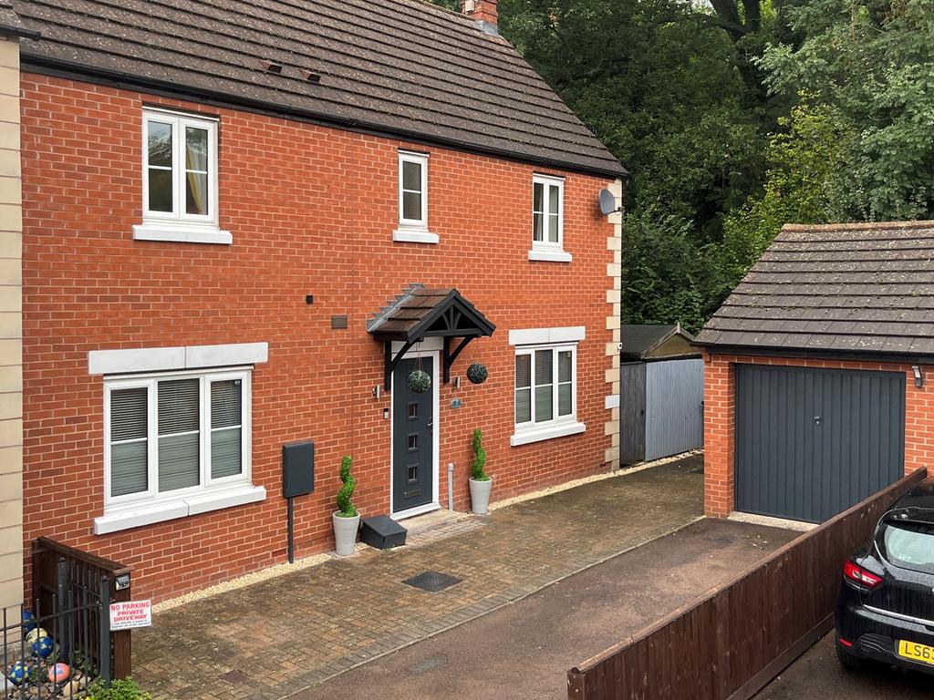 The Leasowes, Ledbury, HR8 4 bed semidetached house for sale £375,000
